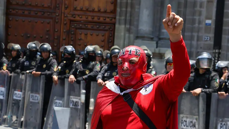 CNTE MARCHA DIA DEL MAESTRO MAGISTERIO